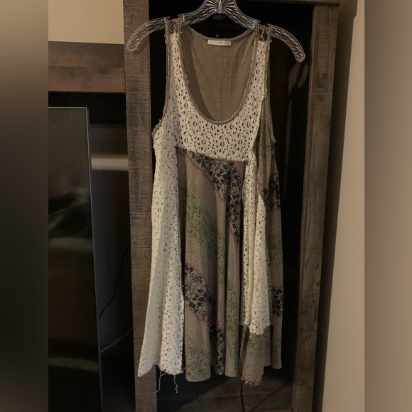 Mystree flowy dress; small - Picture 6 of 7